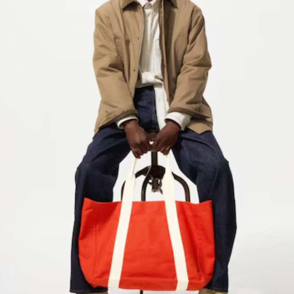 Uniqlo xJW Anderson Canvas tote 2025 Dior Creative director - Picture 4 of 5